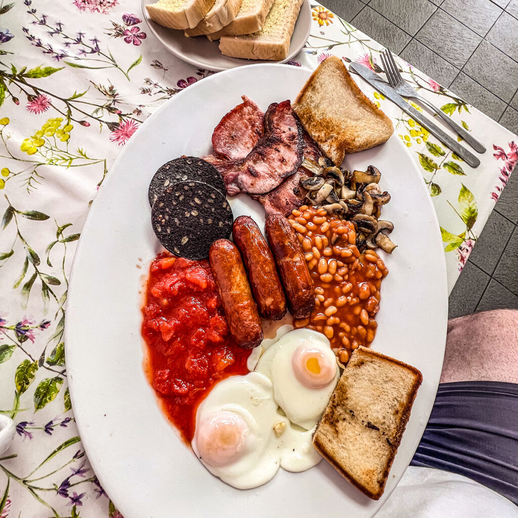 A large full english breakfast at Janes Cafe.

